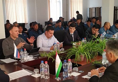 Адресная работа с СЭЗ Таджикистана – Андрей Шпиленко посетил Дангару и Пяндж, представил приоритетные направления их развития