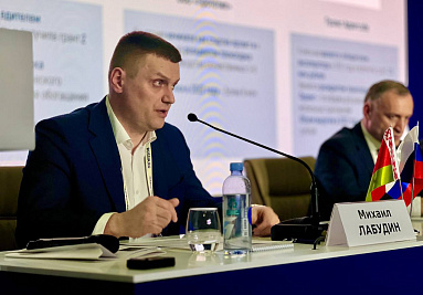 Союзное государство: на ВДНХ обсуждают развитие молодежного предпринимательства